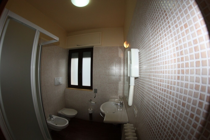 Imagen de la habitación del Hotel Albergo La Coccinella. Foto 14