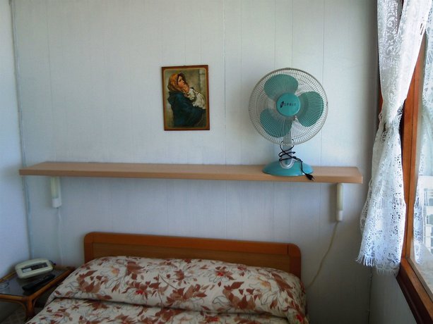 Imagen de la habitación del Hotel Albergo La Lampara. Foto 14