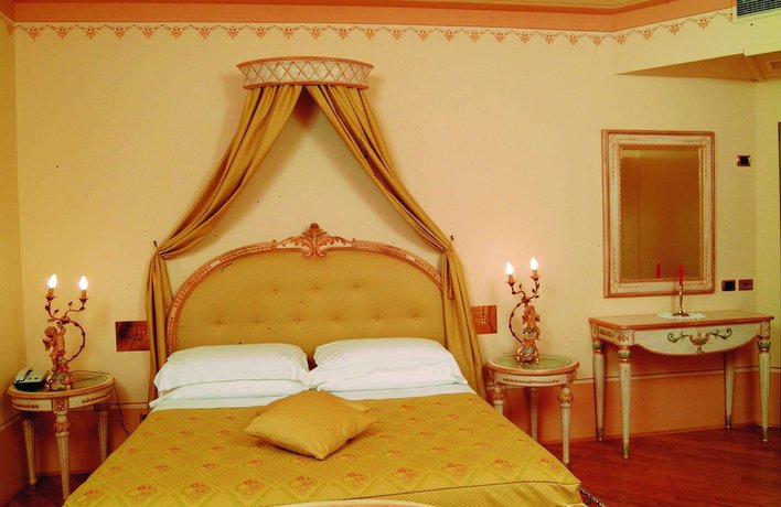 Imagen de la habitación del Hotel Albergo La Lanterna. Foto 15