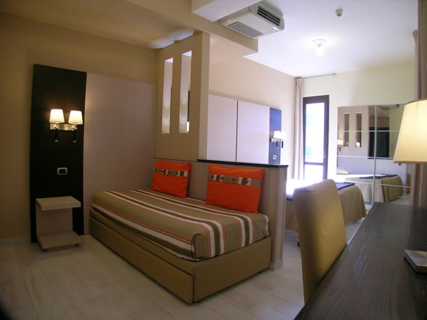 Imagen de la habitación del Hotel Albergo La Marina. Foto 7