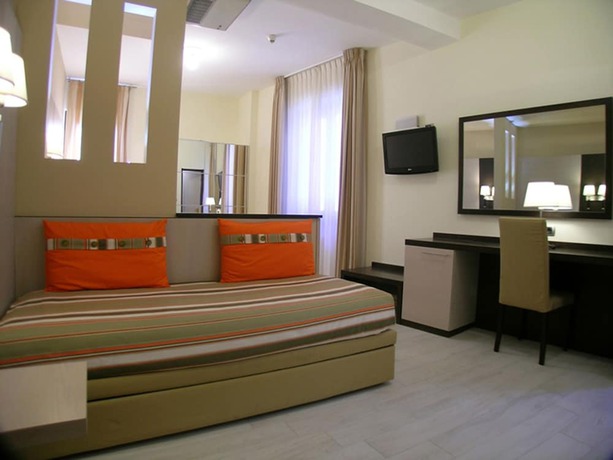 Imagen de la habitación del Hotel Albergo La Marina. Foto 10