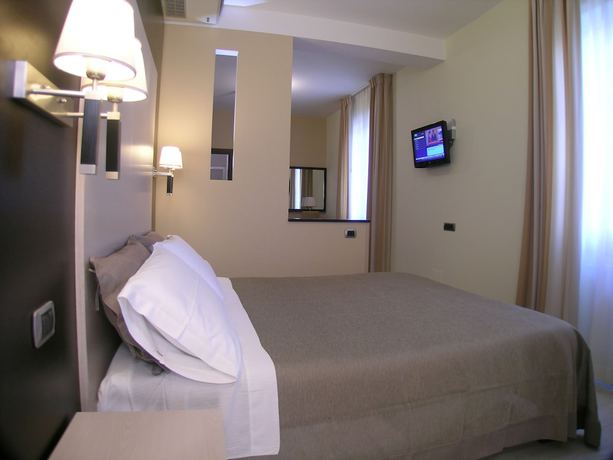 Imagen de la habitación del Hotel Albergo La Marina. Foto 11