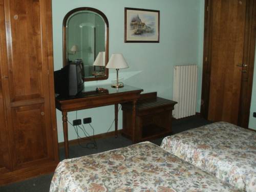 Imagen de la habitación del Hotel Albergo La Meridiana. Foto 4