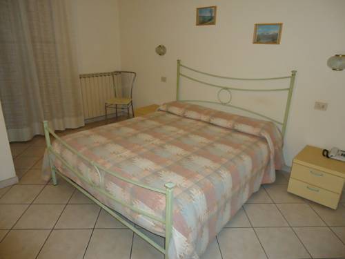 Imagen de la habitación del Hotel Albergo La Mimosa. Foto 2