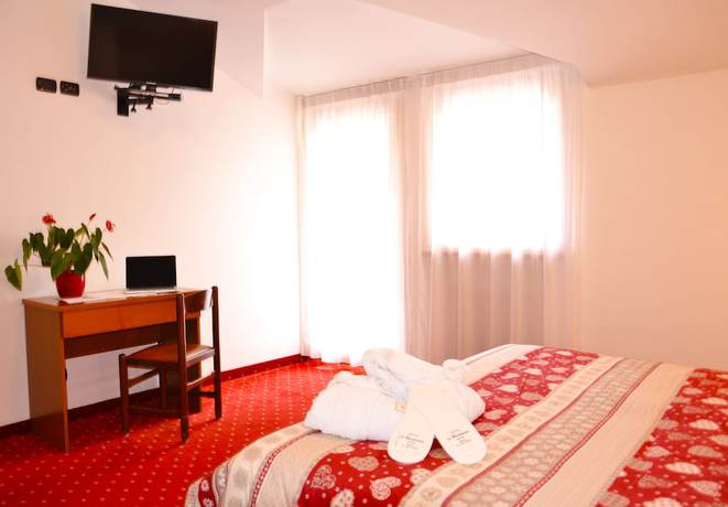 Imagen de la habitación del Hotel Albergo La Montanina. Foto 8