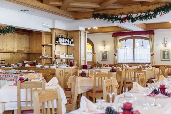 Imagen del bar/restaurante del Hotel Albergo La Montanina. Foto 4