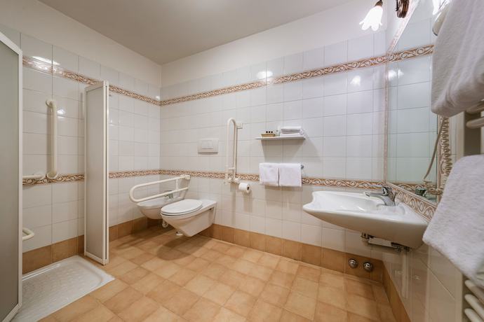 Imagen de la habitación del Hotel Albergo La Montanina. Foto 12