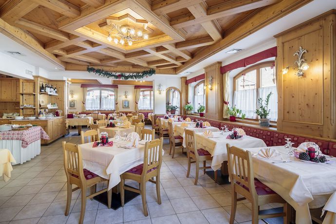 Imagen del bar/restaurante del Hotel Albergo La Montanina. Foto 5