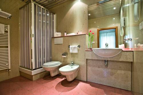 Imagen de la habitación del Hotel Albergo La Pace. Foto 5