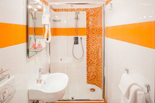 Imagen de la habitación del Hotel Albergo La Piazzetta. Foto 6