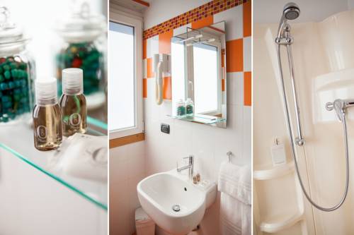 Imagen de la habitación del Hotel Albergo La Piazzetta. Foto 7