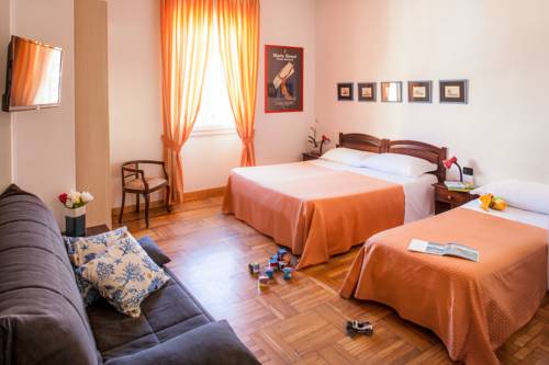 Imagen de la habitación del Hotel Albergo La Piazzetta. Foto 11