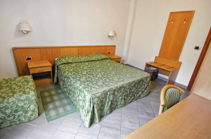 Imagen de la habitación del Hotel Albergo La Veranda. Foto 5