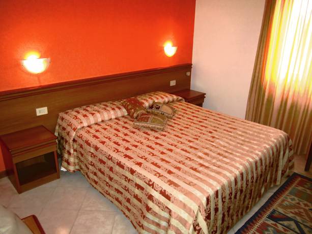 Imagen de la habitación del Hotel Albergo La Veranda. Foto 6
