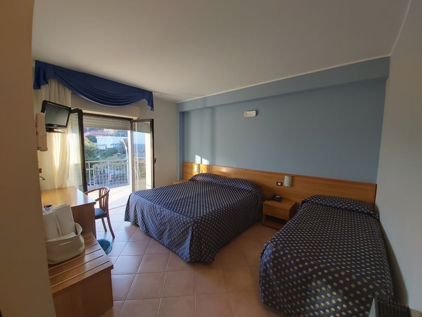 Imagen de la habitación del Hotel Albergo Lachea. Foto 6