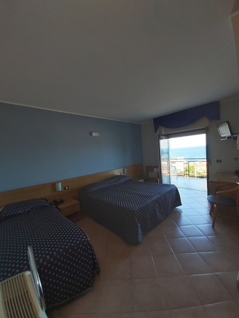 Imagen de la habitación del Hotel Albergo Lachea. Foto 10