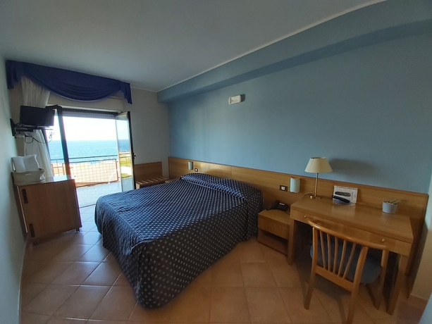 Imagen de la habitación del Hotel Albergo Lachea. Foto 12