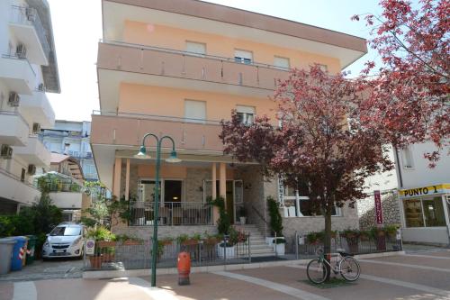 Imagen general del Hotel Albergo Larenzia. Foto 2