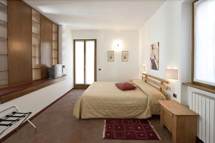 Imagen de la habitación del Hotel Albergo Lenno. Foto 8