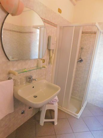 Imagen de la habitación del Hotel Albergo Locanda Maria. Foto 15