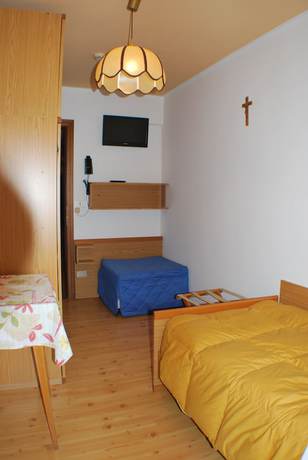 Imagen de la habitación del Hotel Albergo Lucia. Foto 18