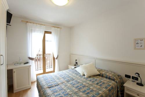 Imagen de la habitación del Hotel Albergo Maggiorina. Foto 11