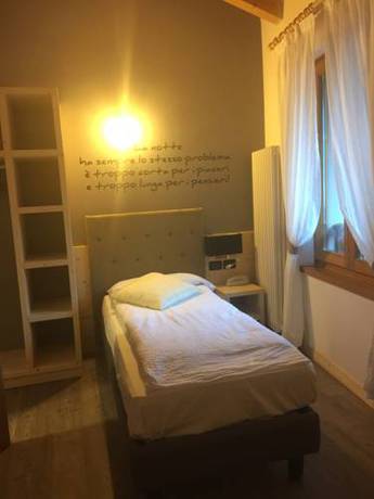 Imagen de la habitación del Hotel Albergo Maggiorina. Foto 16