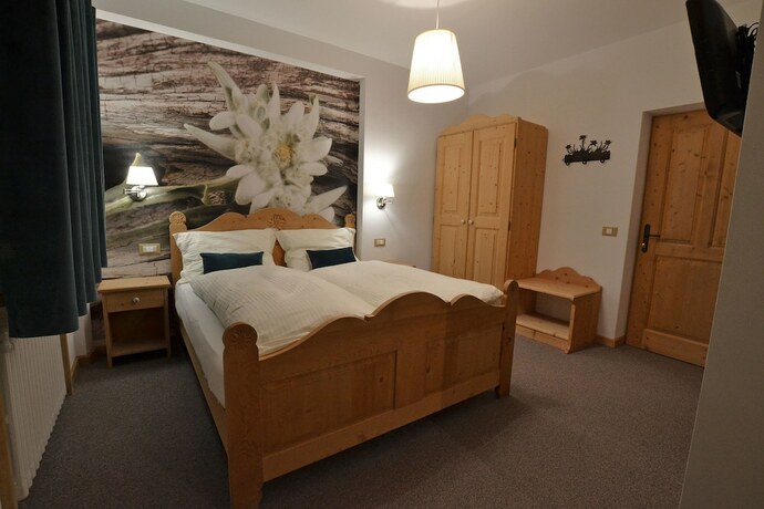 Imagen de la habitación del Hotel Albergo Majorka. Foto 18