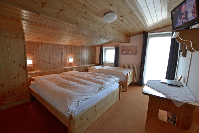 Imagen de la habitación del Hotel Albergo Majorka. Foto 25