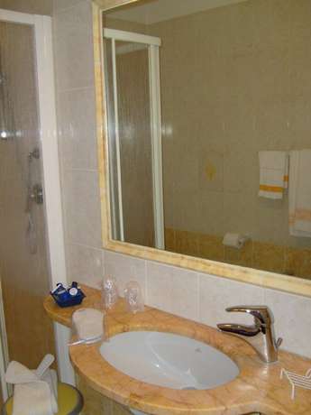 Imagen de la habitación del Hotel Albergo Marenghi. Foto 12