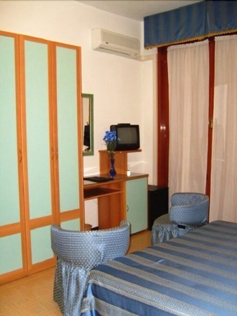 Imagen de la habitación del Hotel Albergo Marenghi. Foto 14