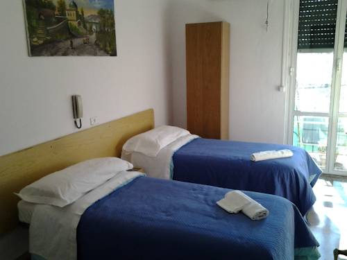 Imagen de la habitación del Hotel Albergo Massena. Foto 2