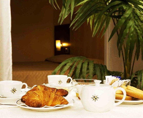 Imagen del bar/restaurante del Hotel Albergo Mediterraneo. Foto 2