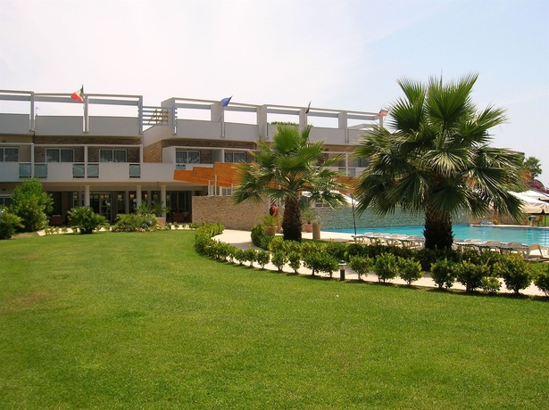 Imagen de los exteriores del Hotel Albergo Mediterraneo, Terracina. Foto 10