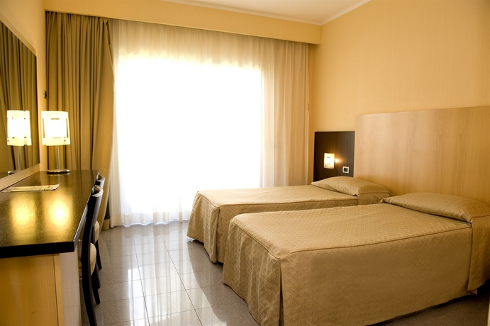 Imagen de la habitación del Hotel Albergo Mediterraneo, Terracina. Foto 9