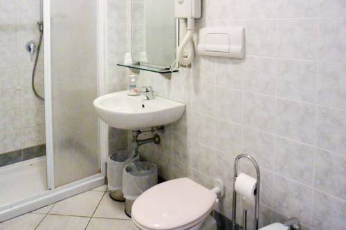 Imagen de la habitación del Hotel Albergo Meubl&egrave; Abatjour. Foto 4