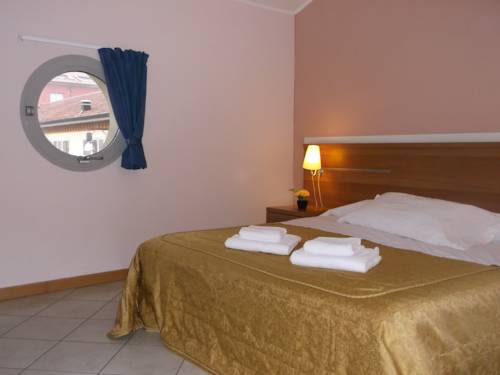 Imagen de la habitación del Hotel Albergo Meubl&egrave; Abatjour. Foto 12