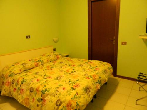 Imagen de la habitación del Hotel Albergo Michieletto. Foto 4
