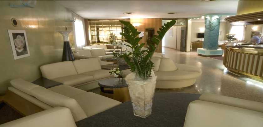 Imagen de los interiores del Hotel Albergo Milano, Boario Terme. Foto 14