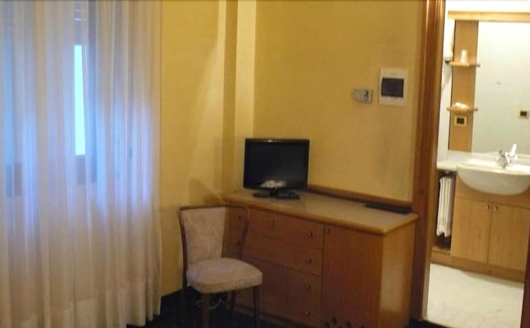 Imagen de la habitación del Hotel Albergo Milano, Boario Terme. Foto 5