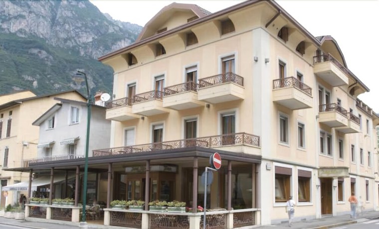 Imagen general del Hotel Albergo Milano, Boario Terme. Foto 1