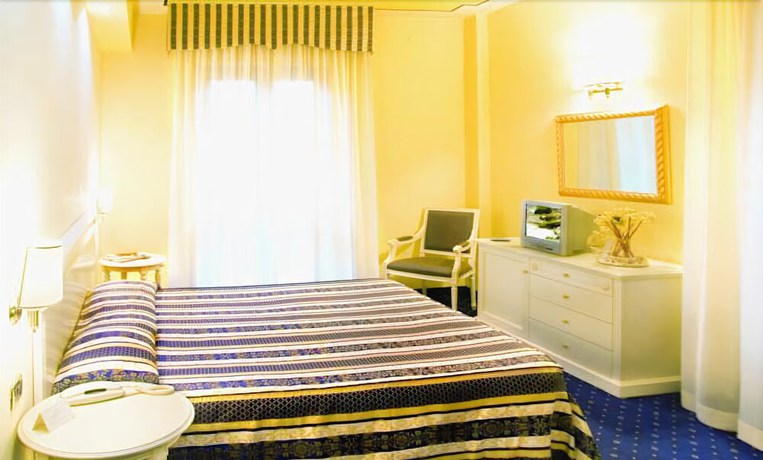 Imagen de la habitación del Hotel Albergo Milano, Boario Terme. Foto 9