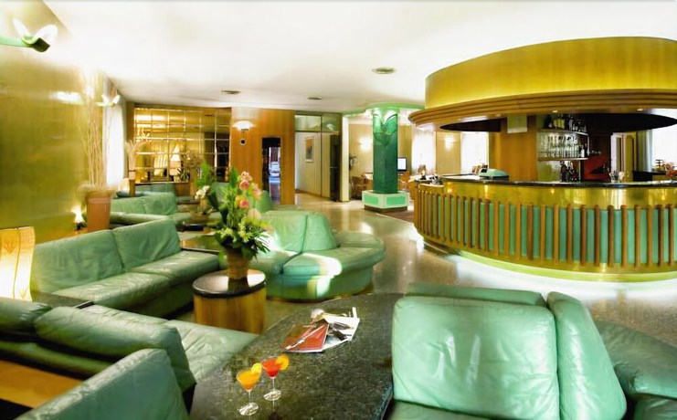 Imagen de los interiores del Hotel Albergo Milano, Boario Terme. Foto 16