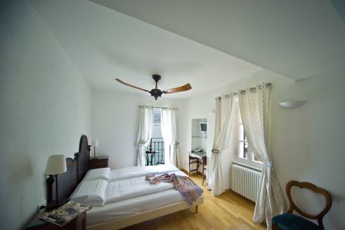 Imagen de la habitación del Hotel Albergo Milano, Varenna. Foto 7