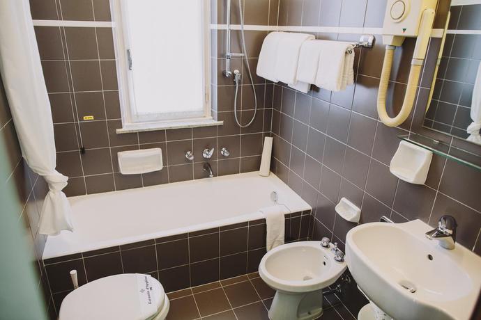 Imagen de la habitación del Hotel Albergo Minerva. Foto 4