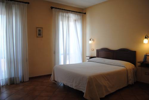 Imagen de la habitación del Hotel Albergo Mingone. Foto 4