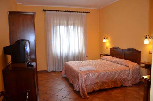 Imagen de la habitación del Hotel Albergo Mingone. Foto 8