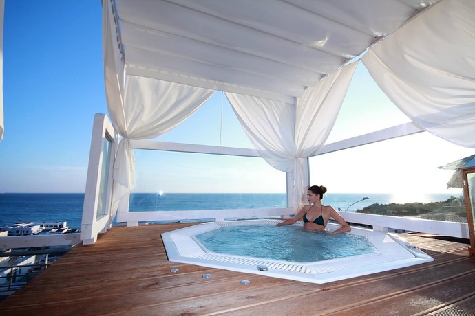 Imagen de la habitación del Hotel Albergo Miramare Gallipoli. Foto 8