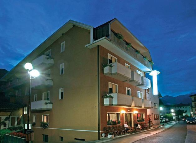 Imagen general del Hotel Albergo Miramonti, Arta Terme. Foto 3