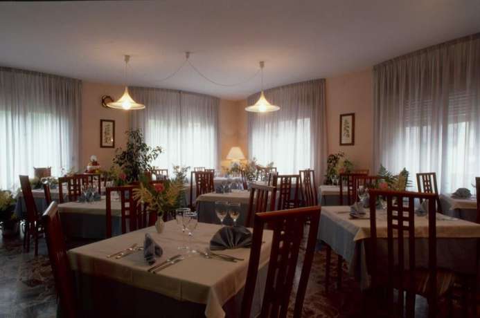 Imagen del bar/restaurante del Hotel Albergo Miramonti, Arta Terme. Foto 7